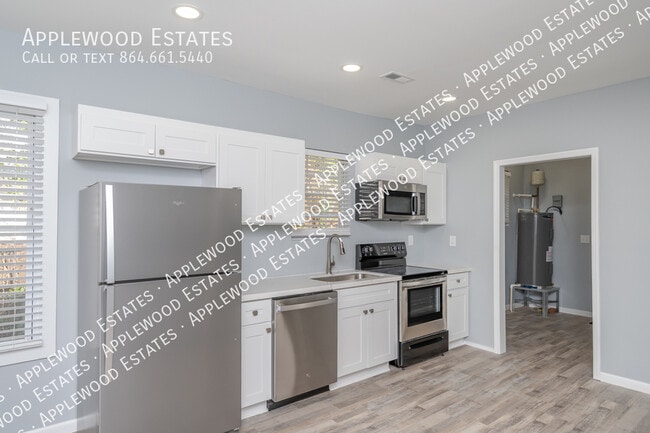 Photo - 206 Boundary Dr