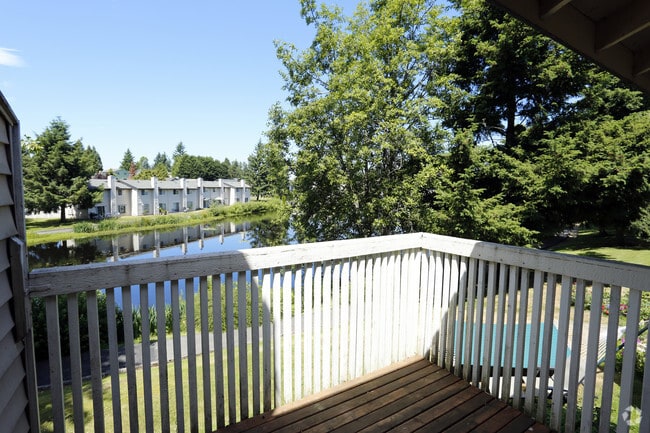 Fountain Lake Townhomes