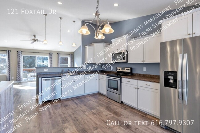 Photo - 121 Foxtail Dr