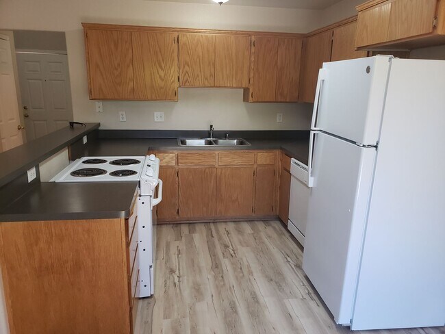 Photo - 579 Morgan Dr Unidad 2