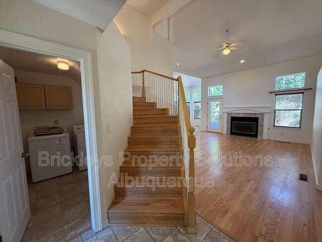 Photo - 6517 Glen Oak NE