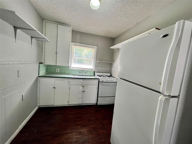 Photo - 5409 Link Ave