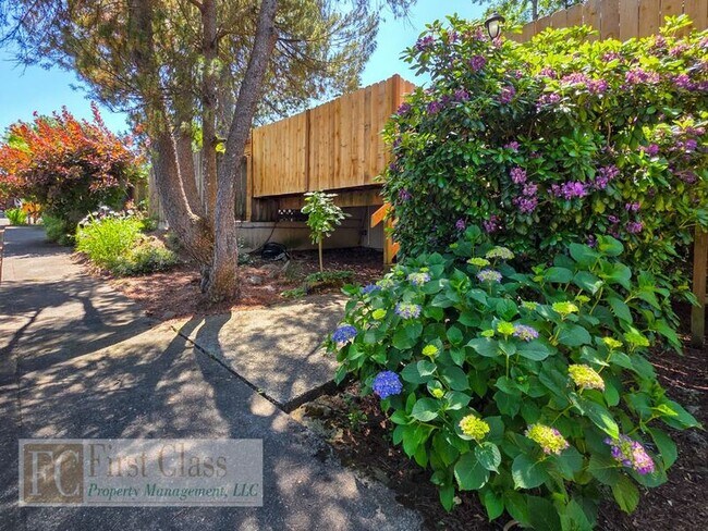 Photo - 9555 SW Hall Blvd Unit 22