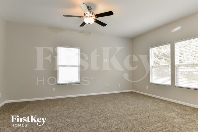 Photo - 279 Kendall Farms Ct