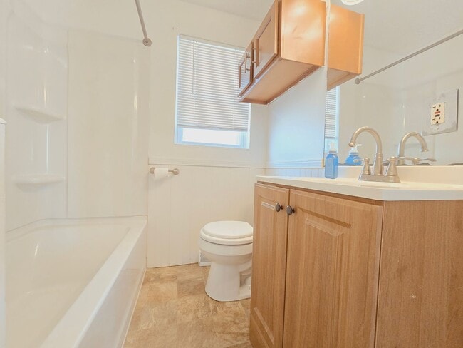 Photo - ? Stunning 2 Bedroom, 1 Bathroom Home with garage! ?