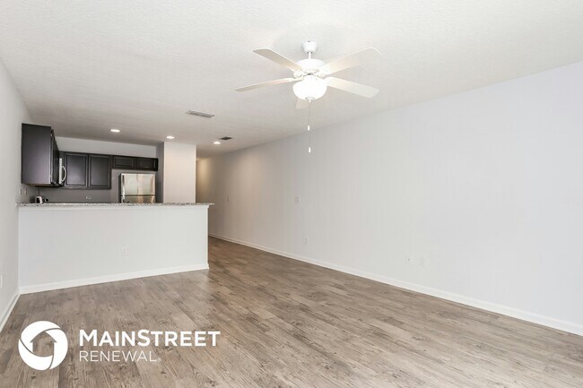 Photo - 546 Eiseman Wy