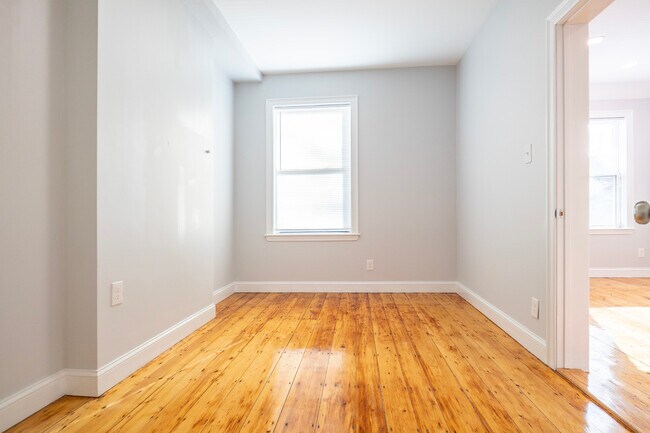 Photo - 48 Green St Unidad #2