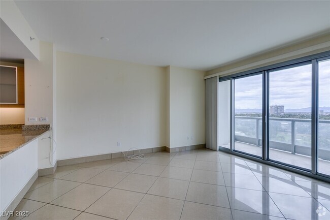 Building Photo - 322 Karen Ave Unit 1106 Rental