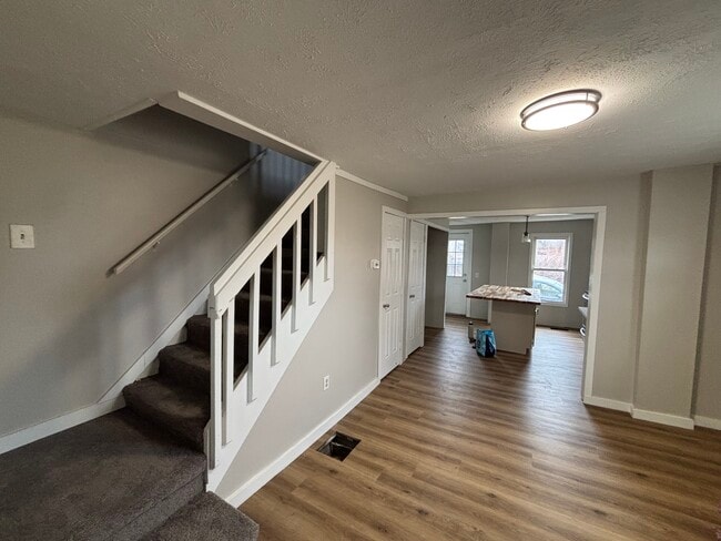 Building Photo - 668 Sullivan St Unit A