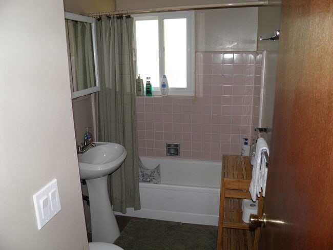 3305 Bruce Dr