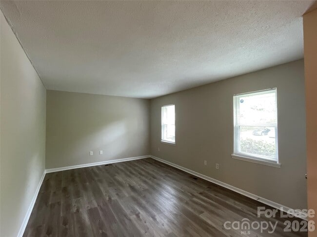 Photo - 3623 Driftwood Dr