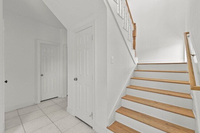 Photo - Charming 3-Bed, 2.5-Bath Home in the Heart of the Heights with Spacious Yard & Prime Location