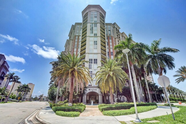 Building Photo - 550 Okeechobee Blvd Unit 1014 Rental