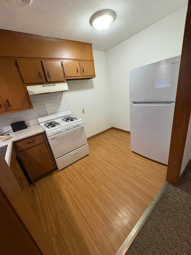 Photo - 1215 E Elm St Unit 107