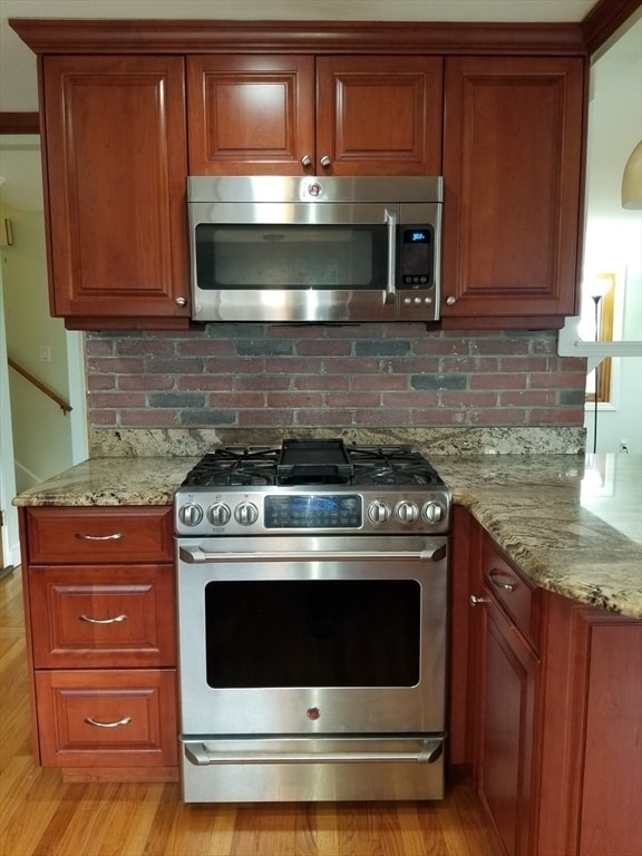Photo - 225 Governors Rd