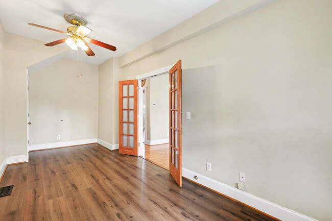 Photo - 222 Sterrett Ave Unit 1