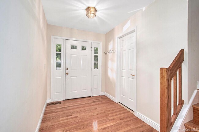 Photo - 1103 Regent Dr