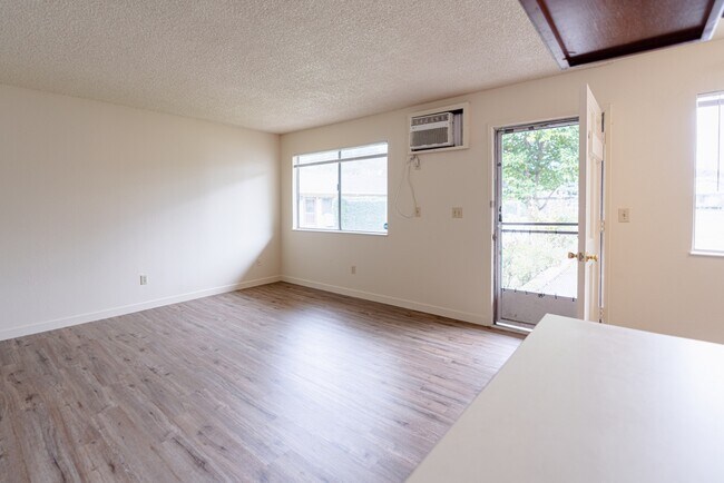 Photo - 1220 Fairview Dr