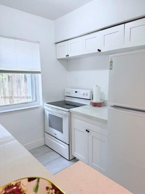 Photo - 7610 Dickens Ave Unidad 2