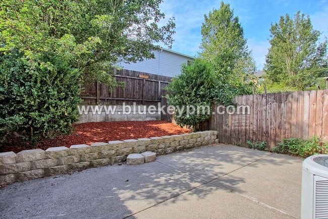 Photo - 9517 NE 73rd St