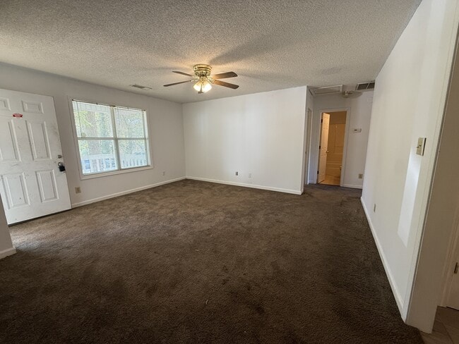 Photo - 130 Village Ln