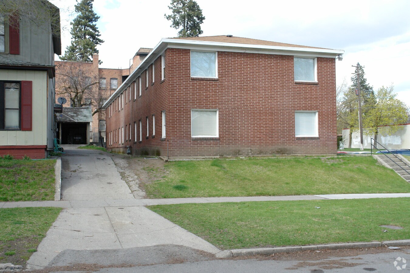 Photo - Elm Apartments in Browne's Addition!