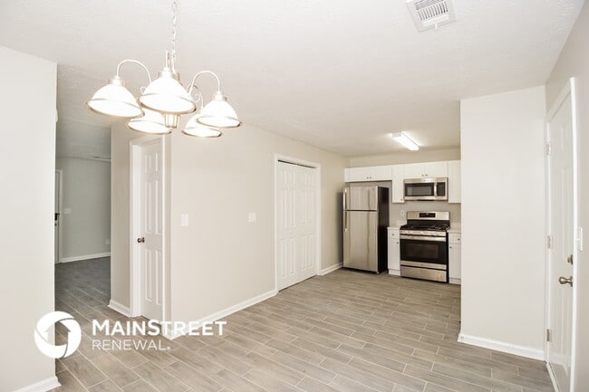 Photo - 7985 E Field Dr