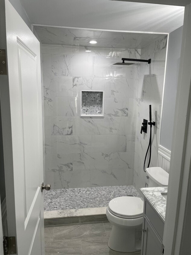 Full marble shower - 333 Central St (Saugus, MA)
