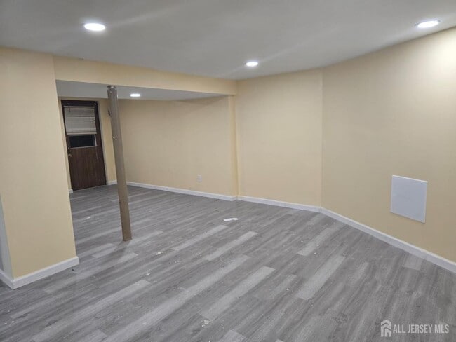 Building Photo - 14 Mayling Ct Rental