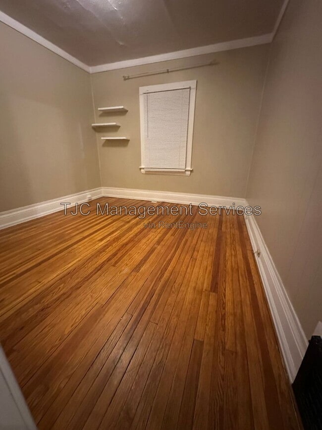 Photo - 865 S Grant St