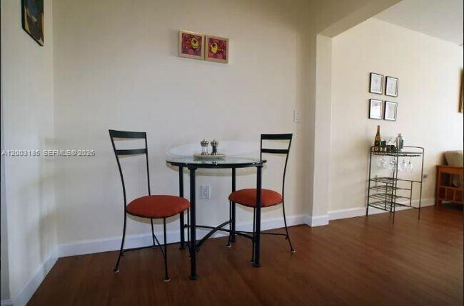 Photo - 900 Euclid Ave Unit 14