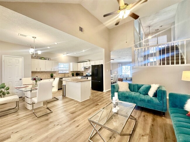 Photo - 1502 Sheffield Dr