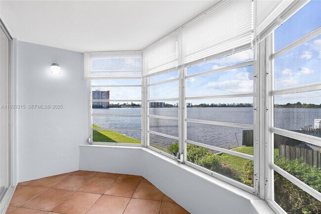 Building Photo - 1300 NE 191st St Unit A202