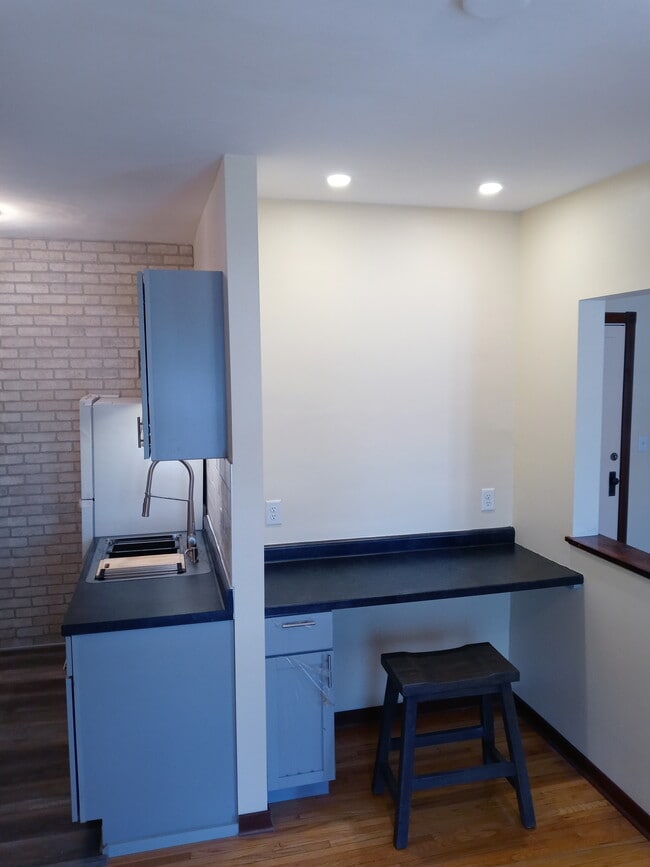 Photo - 2733 Girard Ave S Condo Unit 303