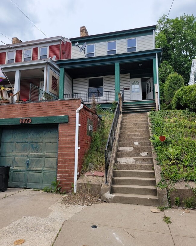 3 Bedroom w/Garage| Observatory Hill - 3 Bedroom w/Garage| Observatory Hill House