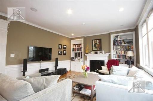 Photo - 330 Saint Paul St Unit 5