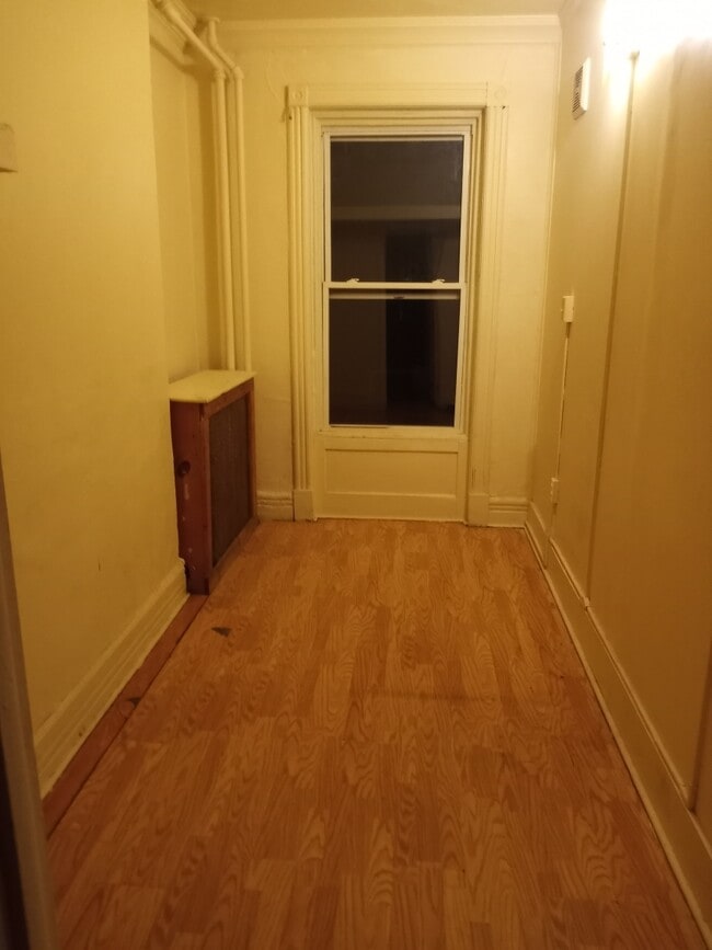 150 Lark St Unit 1st flr 1 Rr Garden View