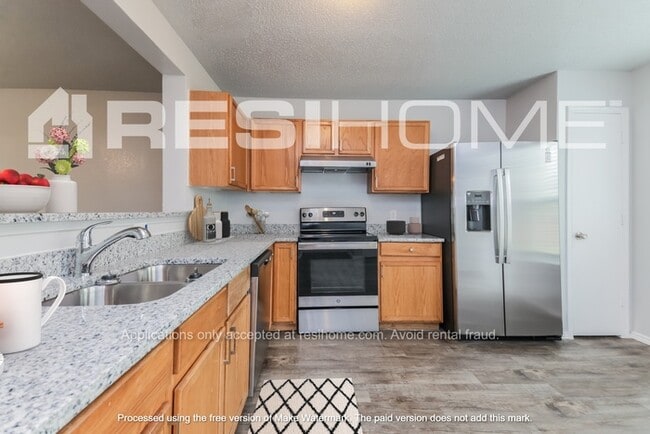 Photo - 1703 Red Cloud Dr