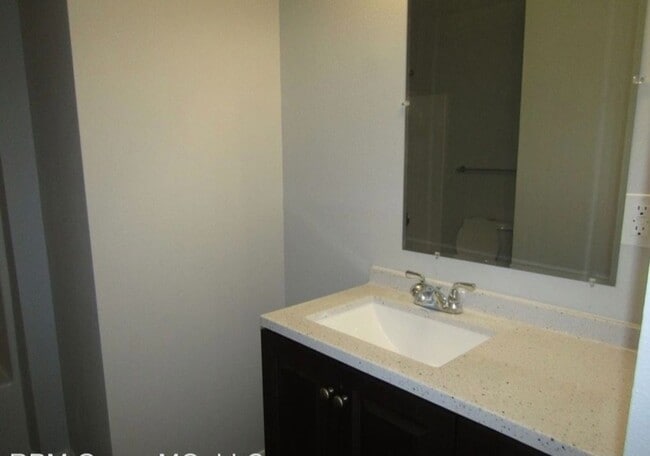Photo - Duplex in Ozark!!