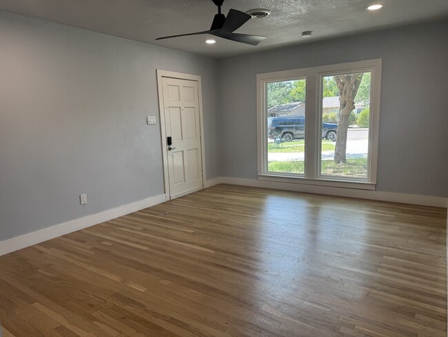 Photo - 2810 27th St