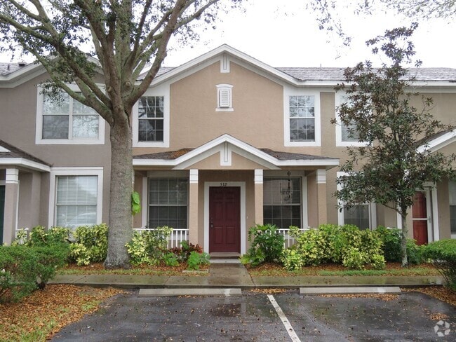 Building Photo - Townhouse 3Bed 2.5 bath Avail June 6th, 2025
