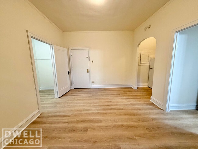 Photo - 2532 N Sawyer Ave Unit 105