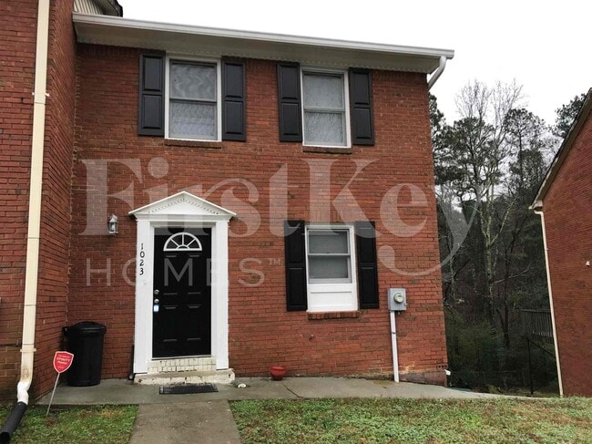 Building Photo - 1023 Park Gate Pl