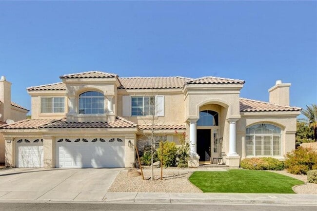 Building Photo - 1842 Bogey Way