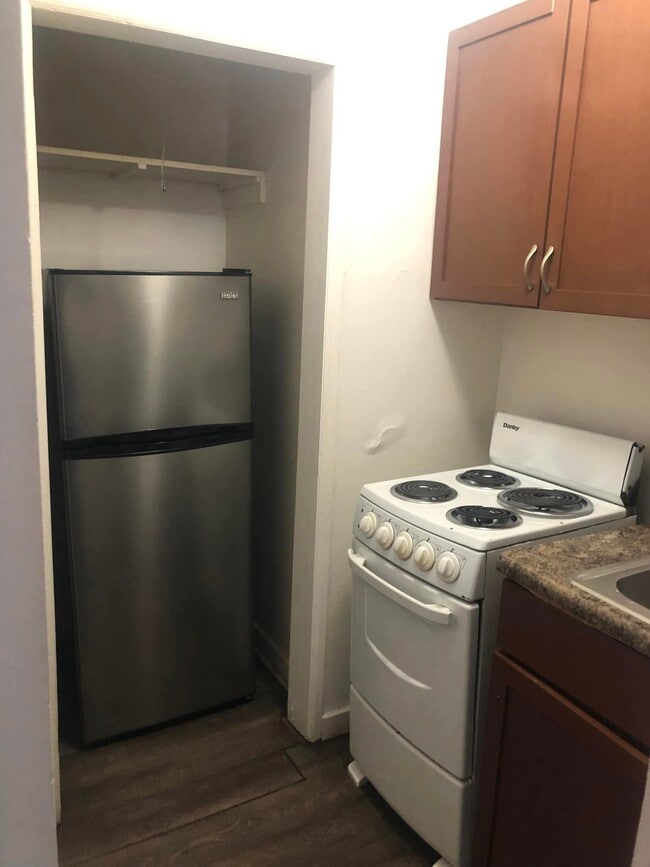 Photo - 1234 Egleston Ave Unit B