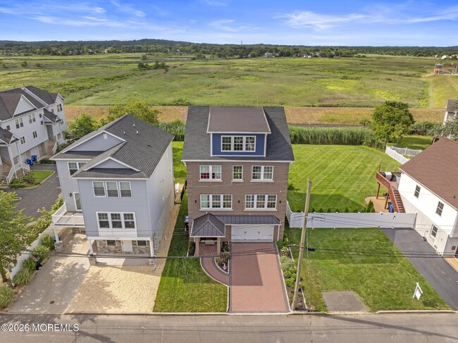 Photo - 619 Park Ave