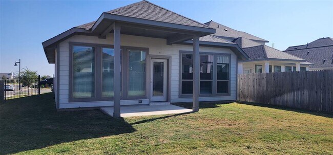 Photo - 100 Los Olives Ln