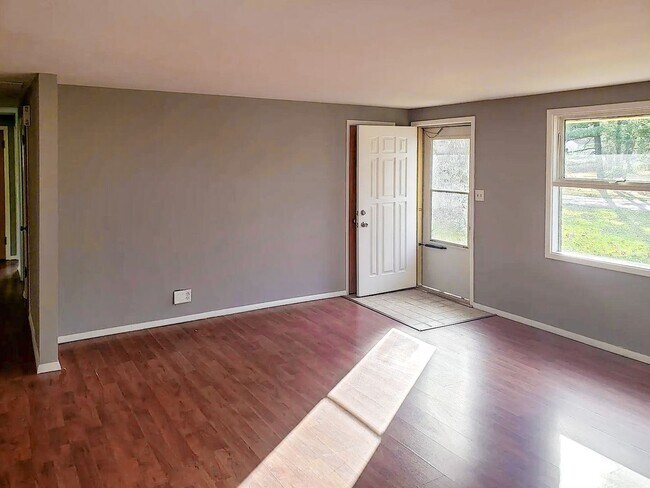 Photo - Enclosed Porch