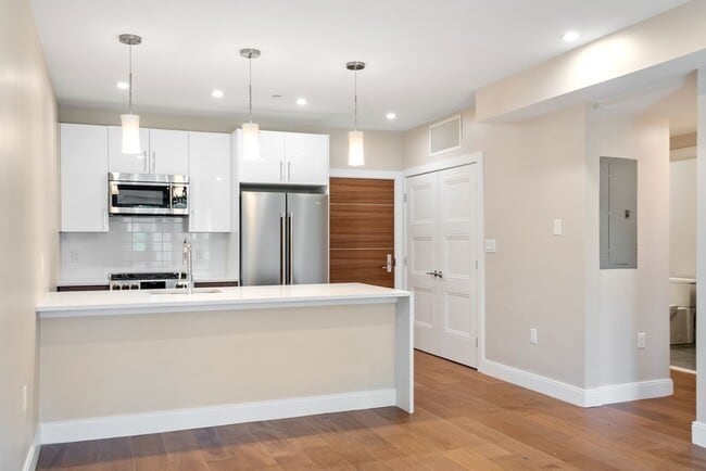 Photo - 425 Lagrange St Unit 107