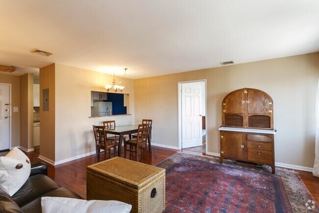 Building Photo - 420 Jefferson St Unit 4A Rental